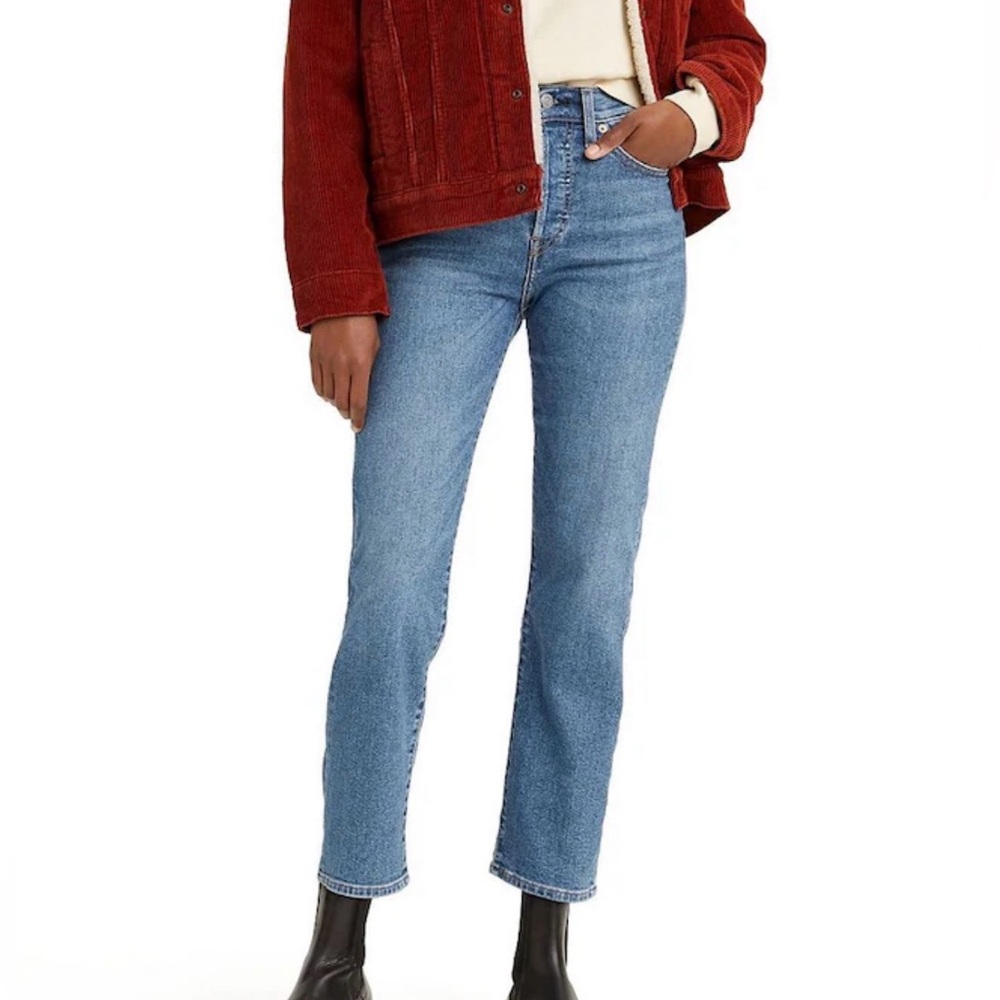 Wedgie Fit Straight Leg Ankle Jeans / Size 30